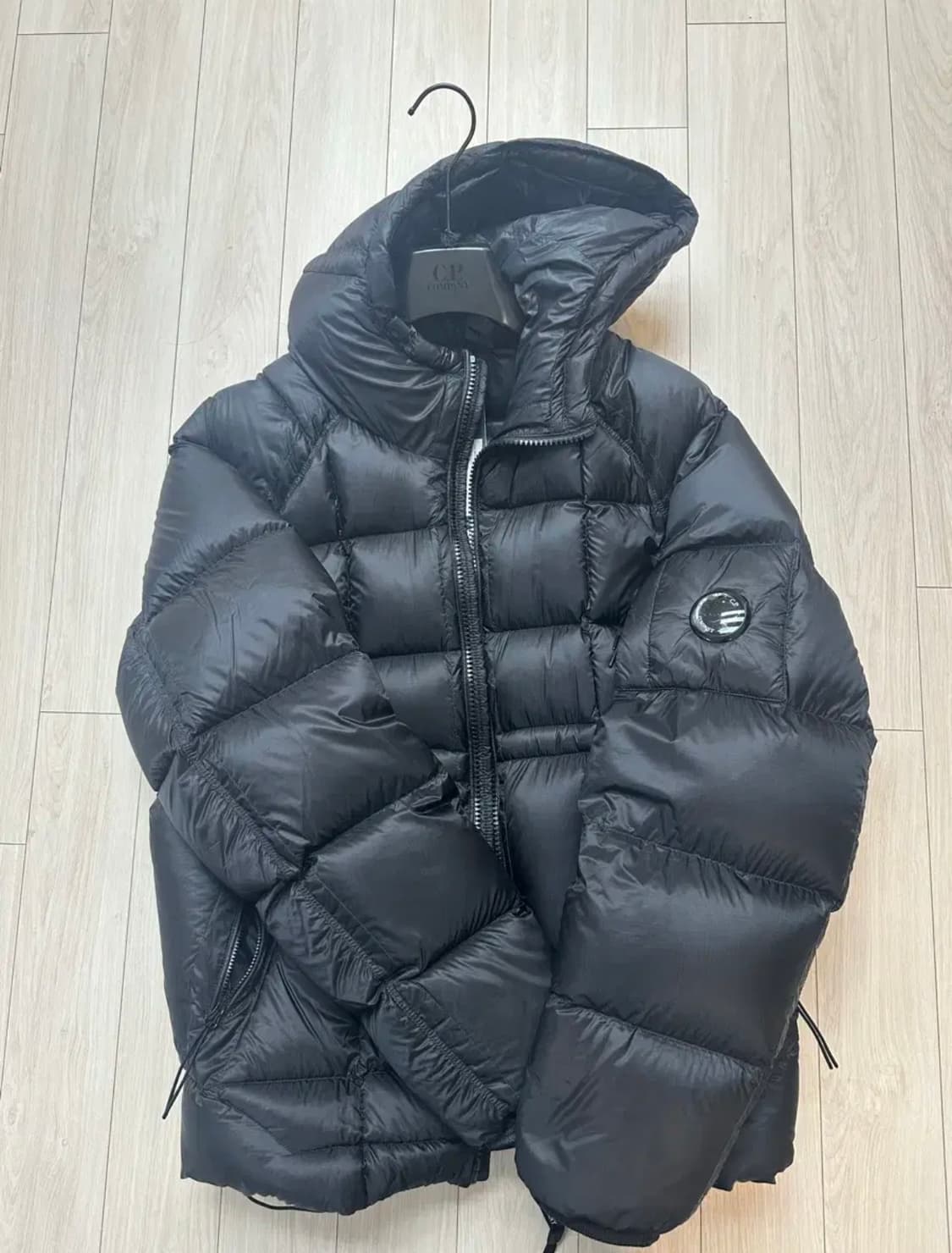 100, 50) CP 컴퍼니 DD쉘 (디디쉘) 패딩 후드 자켓 블랙 상품이미지1