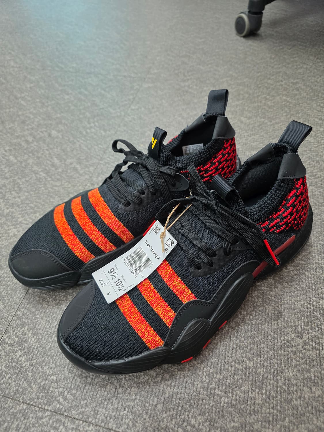 [새제품] 아디다스 트레이 영2 (275) 상품이미지1