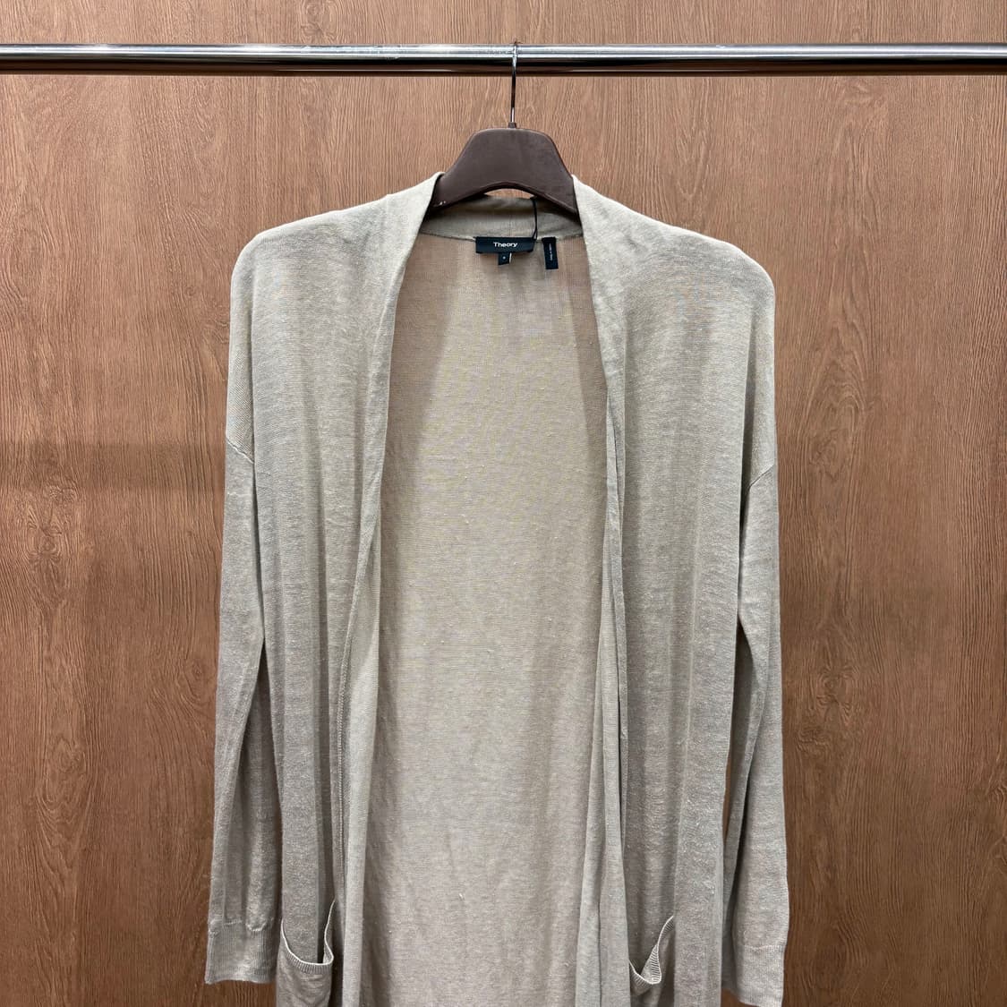 띠어리 니트 롱 가디건 긴팔 오픈형 더블 포켓 디테일 루즈핏 아이보리 상품이미지4