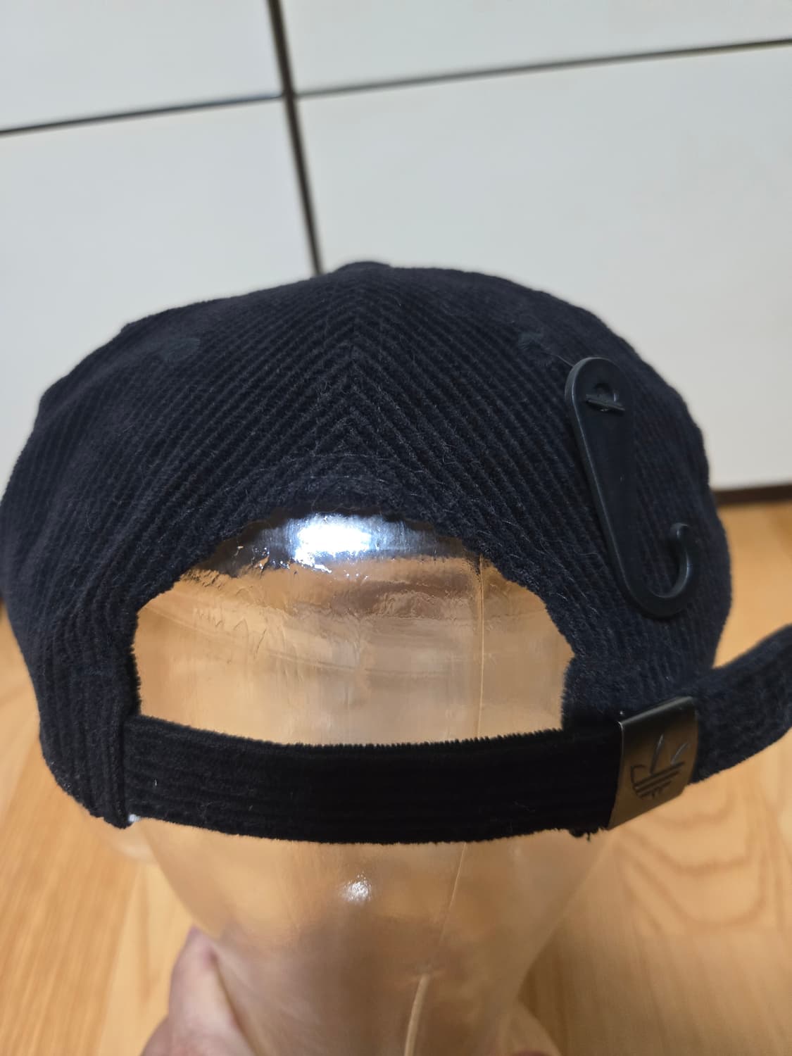 아디다스 블랙 코듀로이 캠프캡 상품이미지4