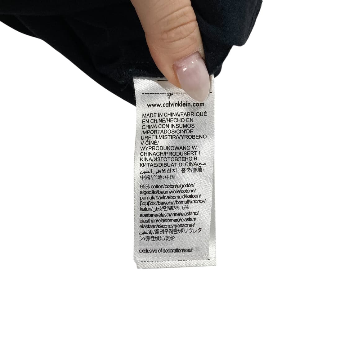 캘빈클라인 진스 블랙 스몰로고 반팔 상품이미지4