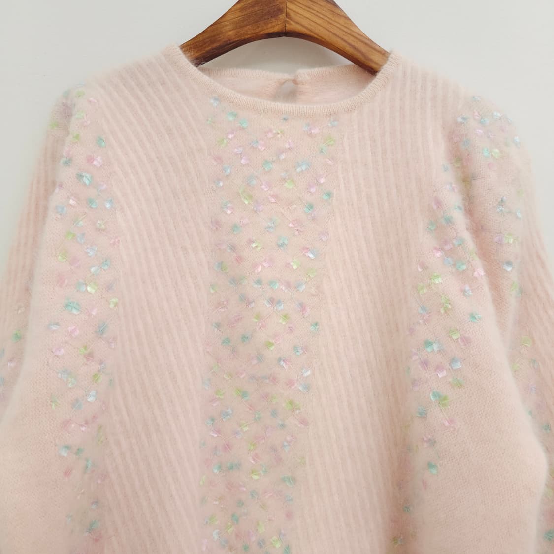 핑크 파스텔 자수 앙고라 니트 상품이미지3