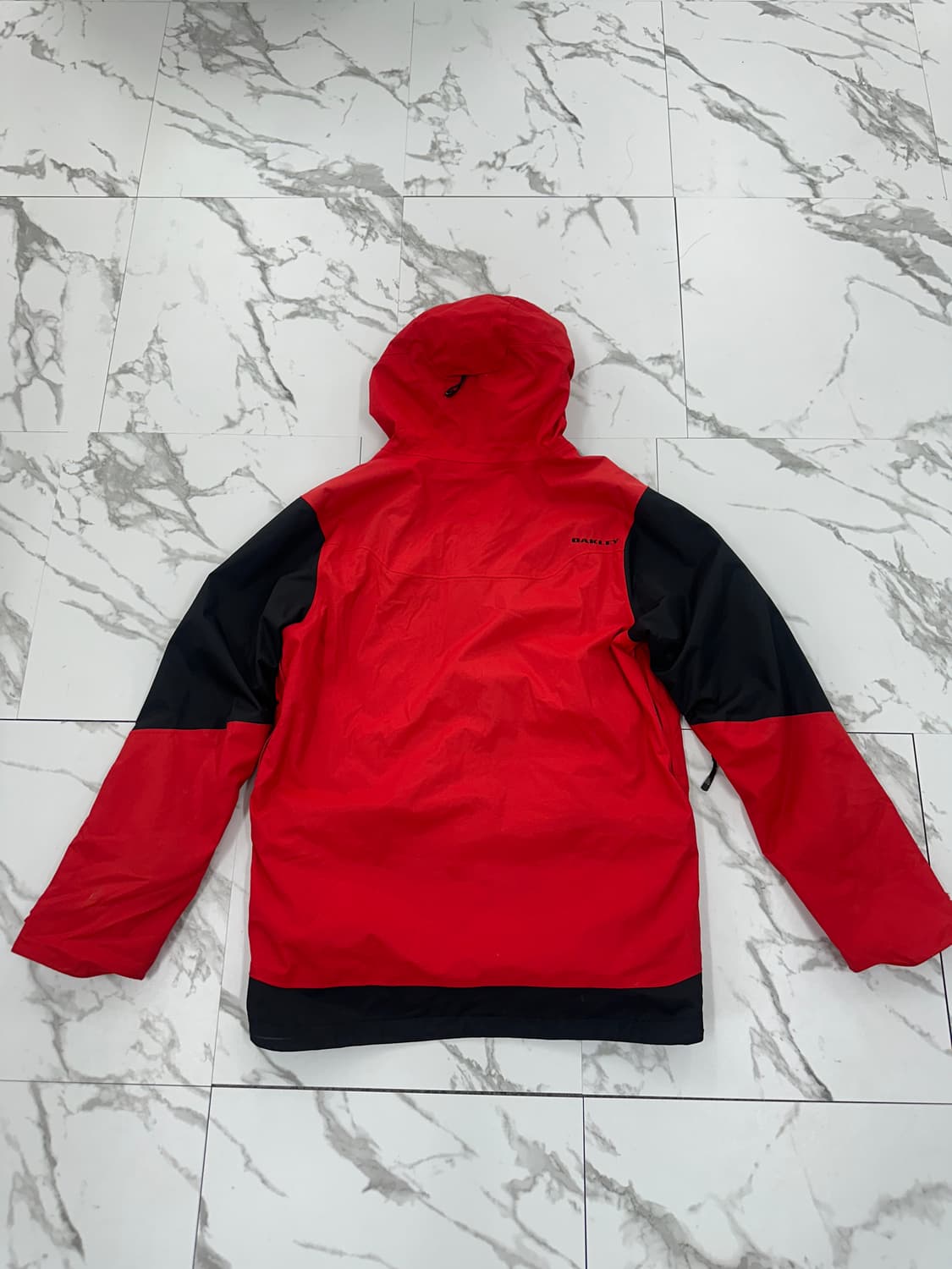 오클리 배색 로고 바람막이 상품이미지2