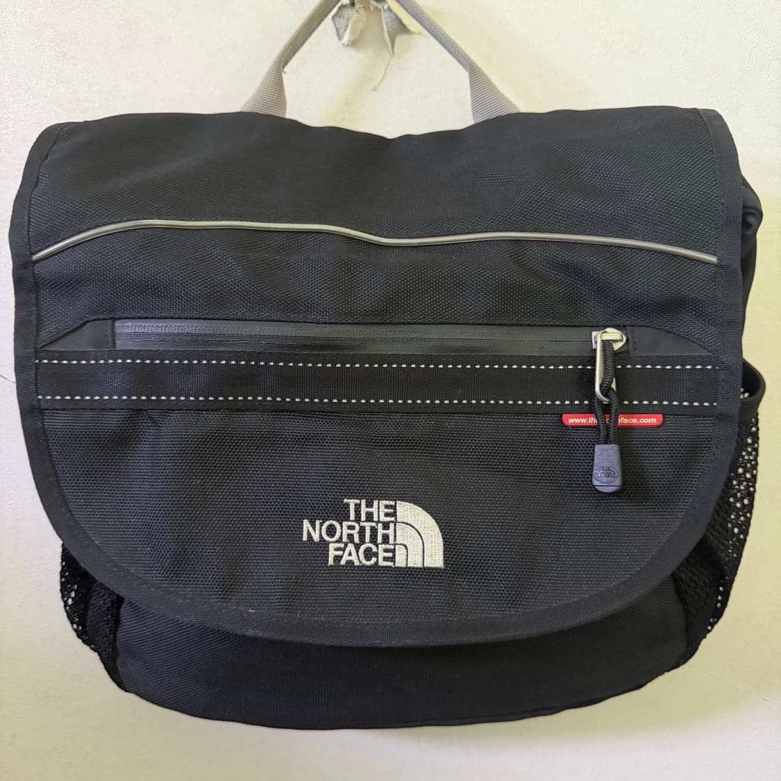 노스페이스 3m 리플렉티브 스카치 크로스백 블랙 상품이미지8