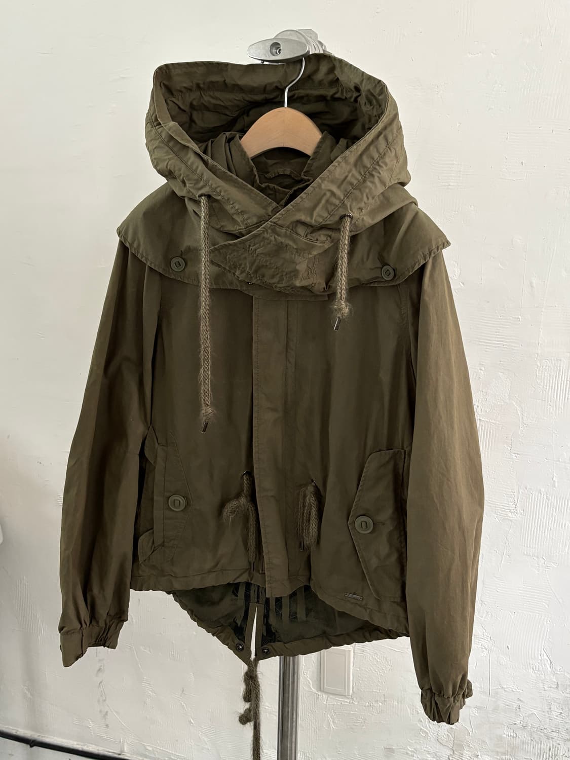 Diesel 디젤 밀리터리 카키 크롭 후드 자켓 상품이미지3