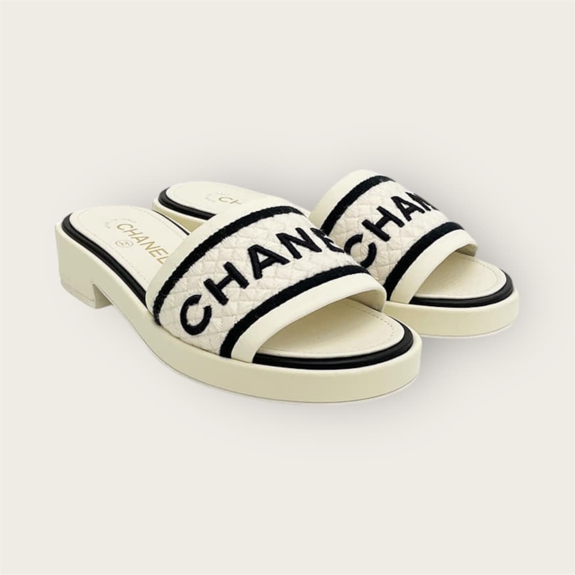 37/ 샤넬 램스킨 자수 트위드 뮬 슬리퍼 상품이미지1