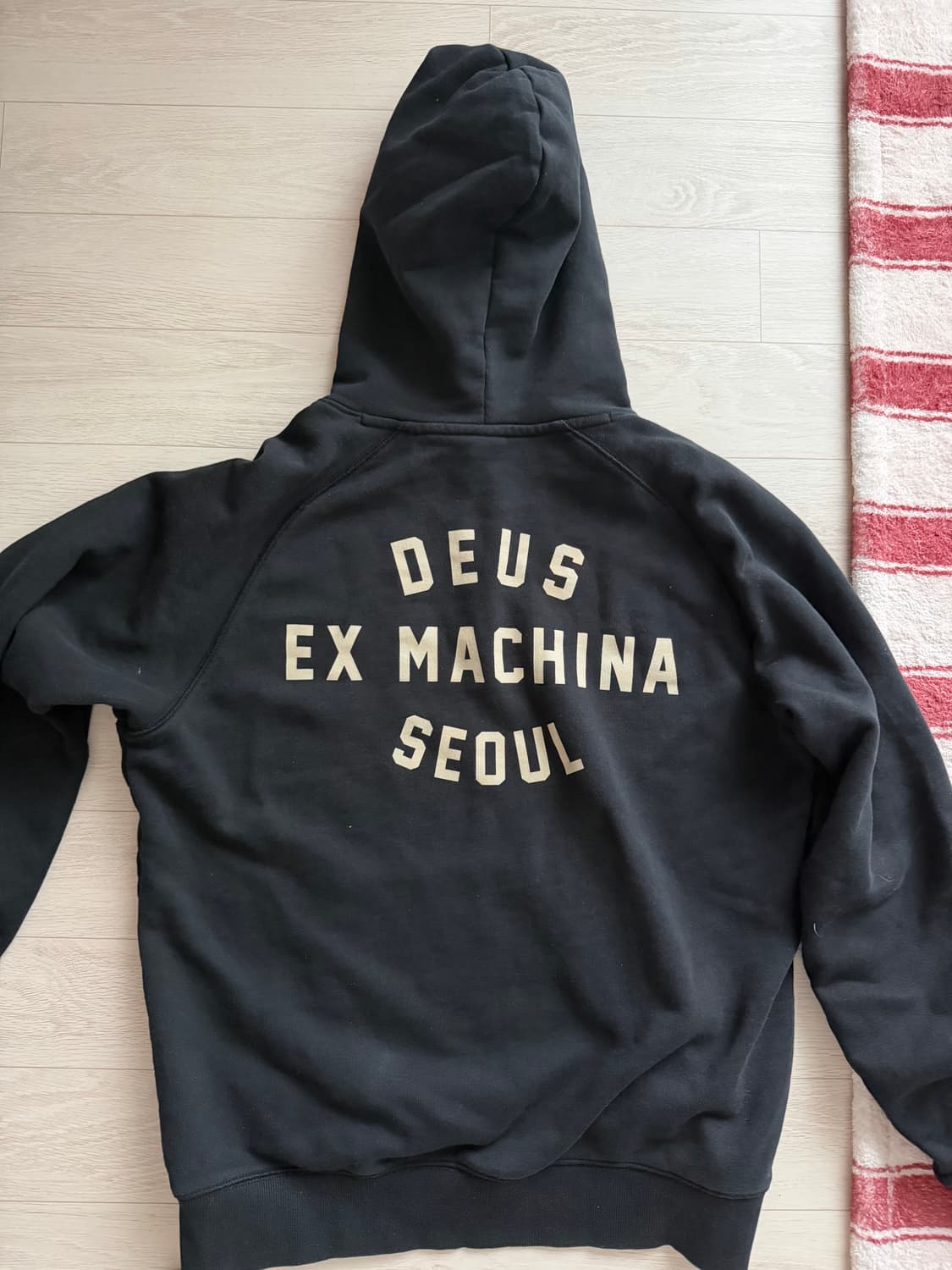 데우스 엑스 마키나 서울 후디 L 상품이미지2