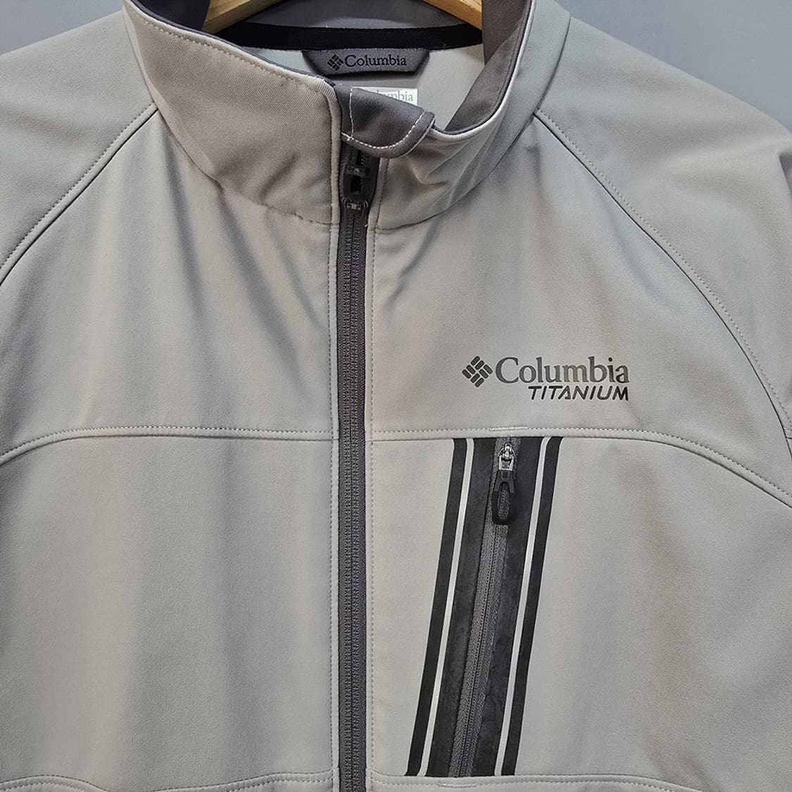 컬럼비아(Columbia) 티타늄 소프트쉘 집업 자켓 M 상품이미지3