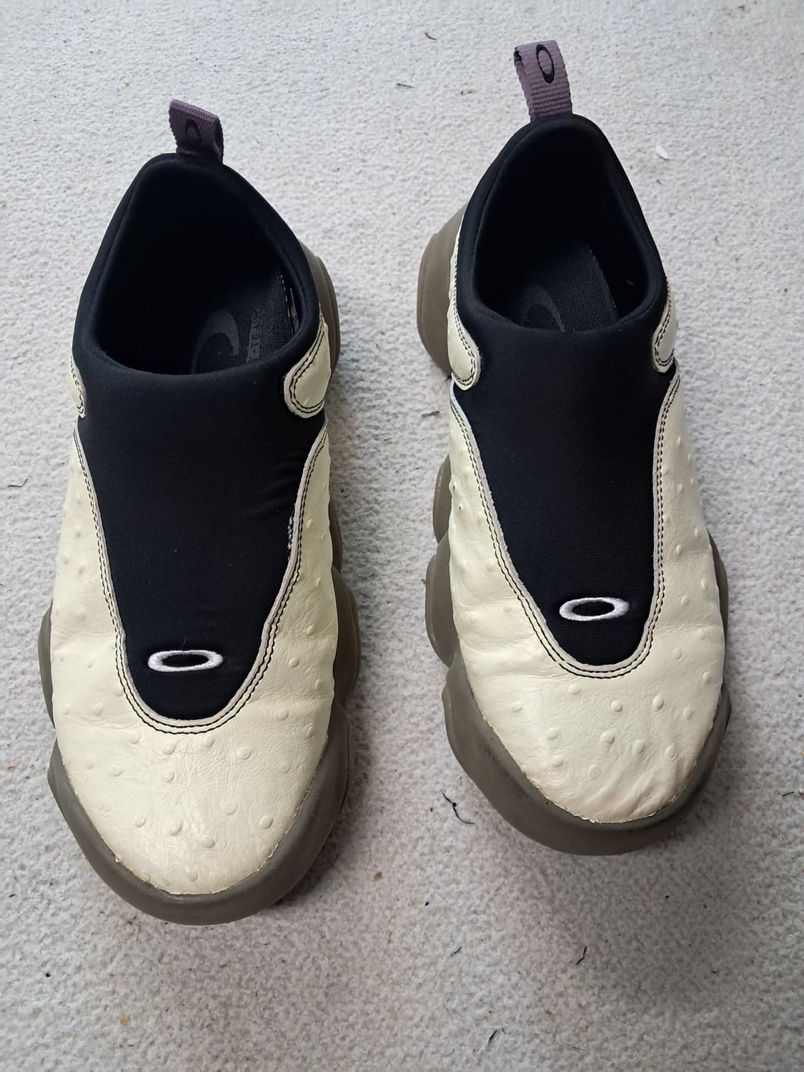 브레인 데드 x 오클리 팩토리 팀 오스트리치 플레시 아이보리 상품이미지1