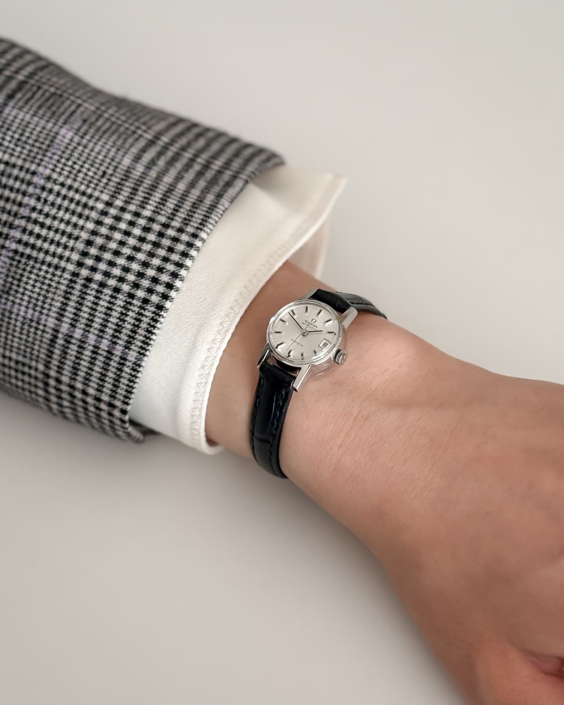 오메가 제네브 실버 수동 시계 상품이미지3