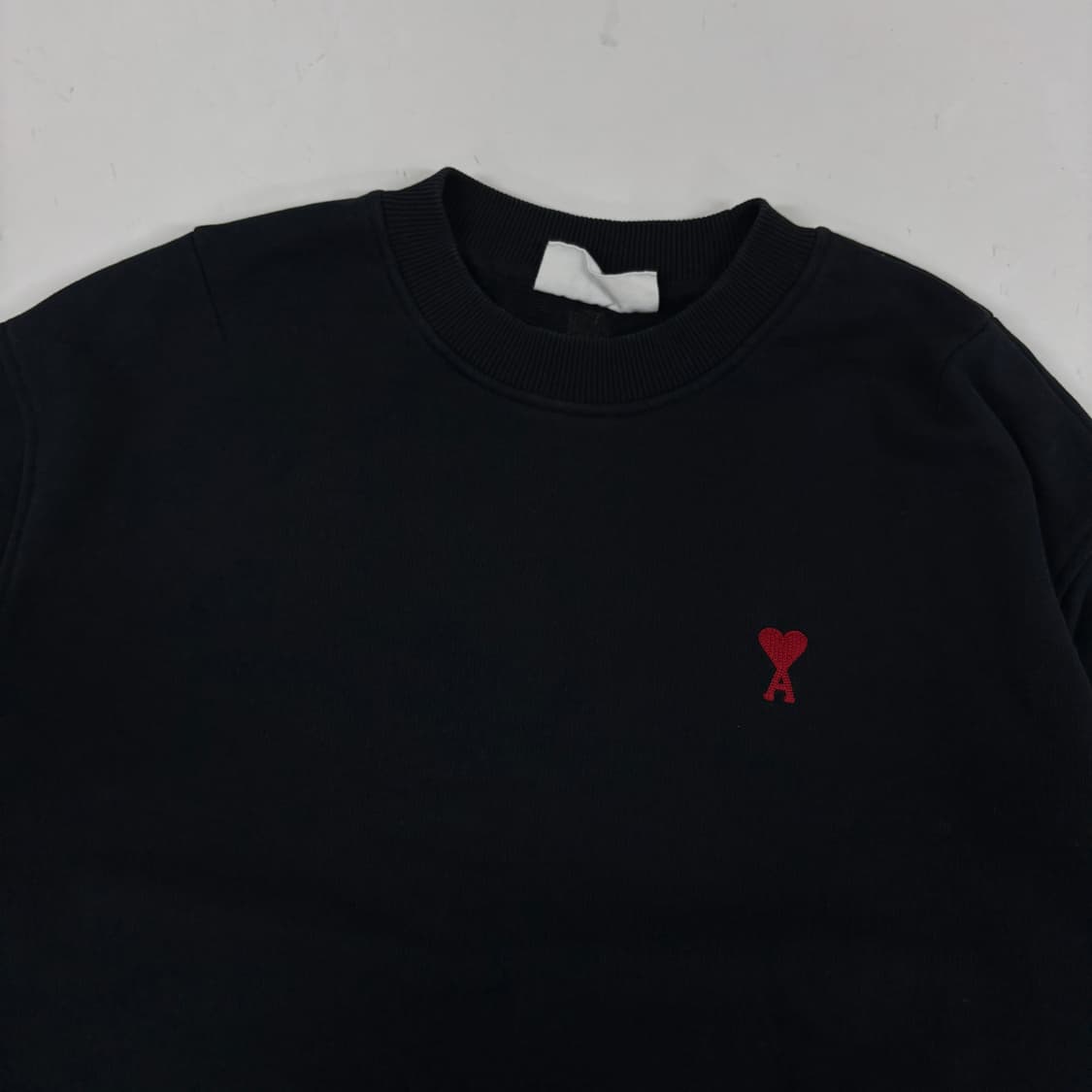 AMI 아미 스몰 하트 맨투맨 상품이미지5