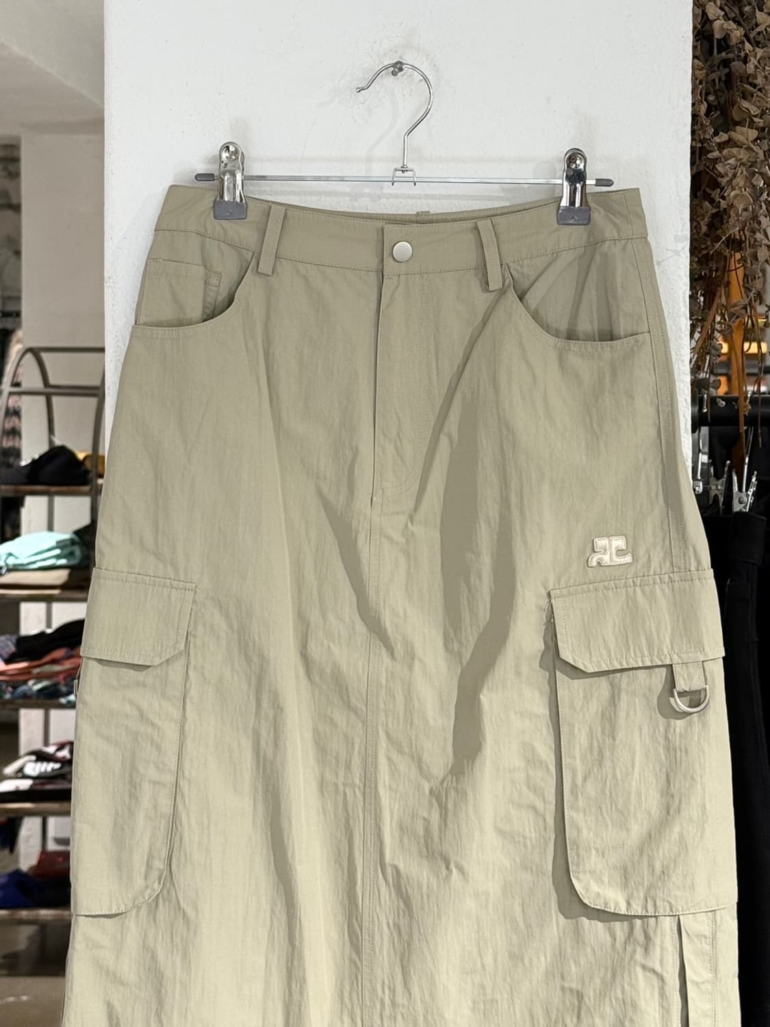 꾸레쥬 베이지 나일론 카고 롱 스커트 상품이미지2