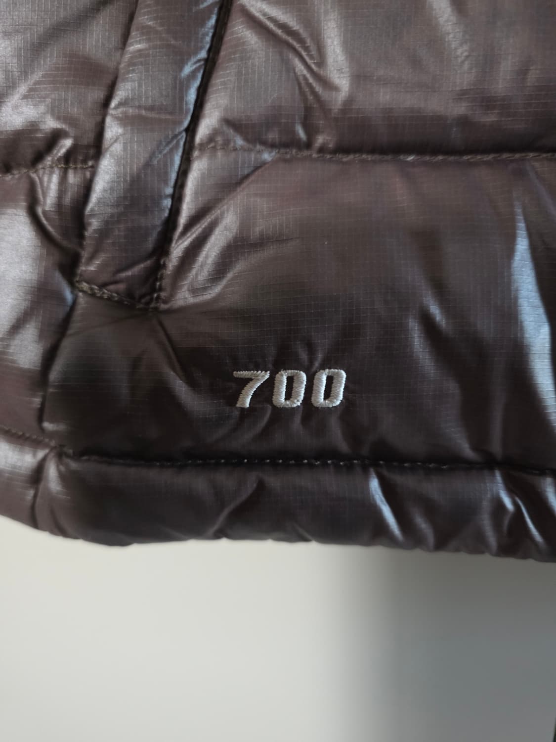 노스페이스 700 초코브라운 구스다운 패딩조끼.   싸이즈 85  여성용 상품이미지7