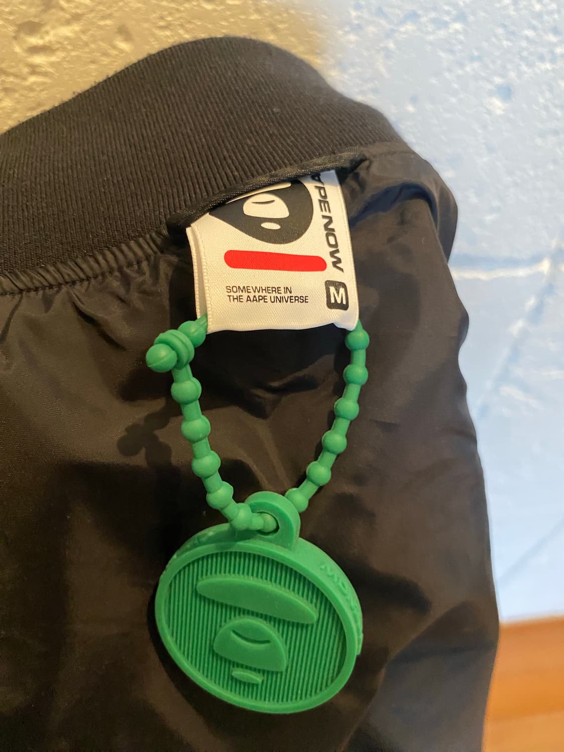 에이프 스트라이프 트림 봄버 자켓 상품이미지4