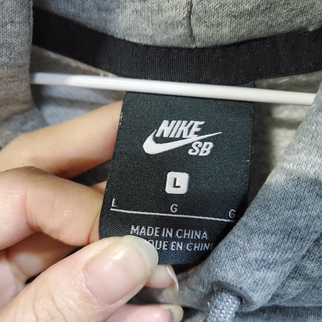 나이키 SB 기모 빅로고 회색 후드티  상품이미지4