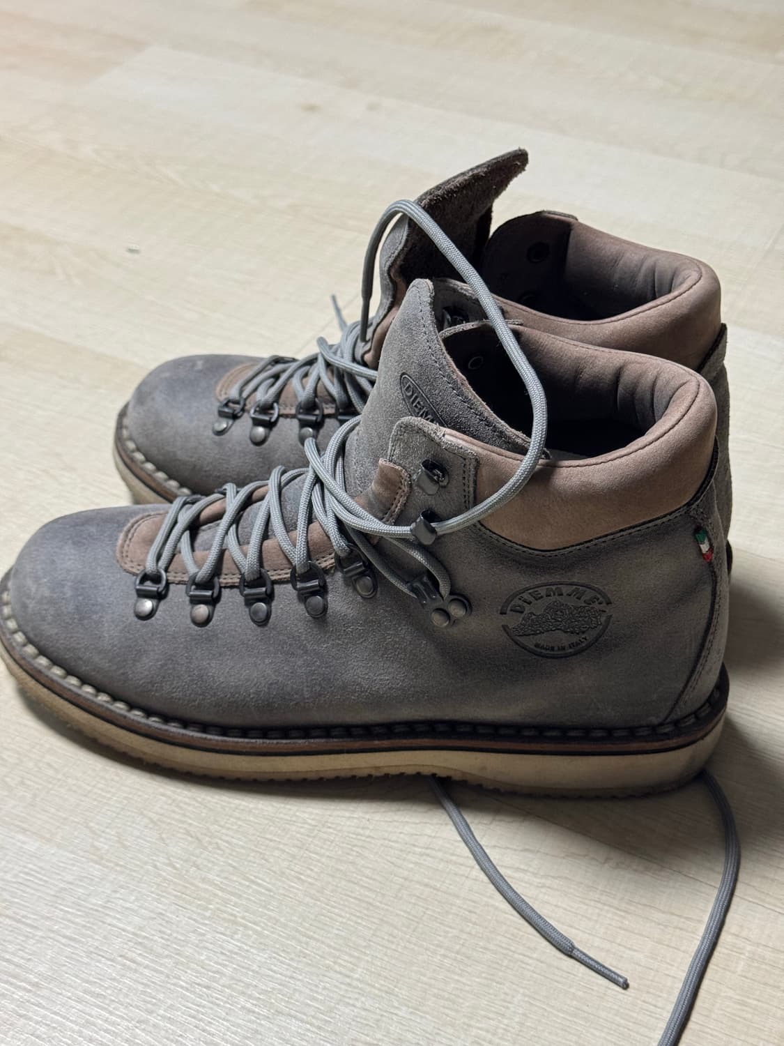 디에메 부츠 트래킹화판매 상품이미지1