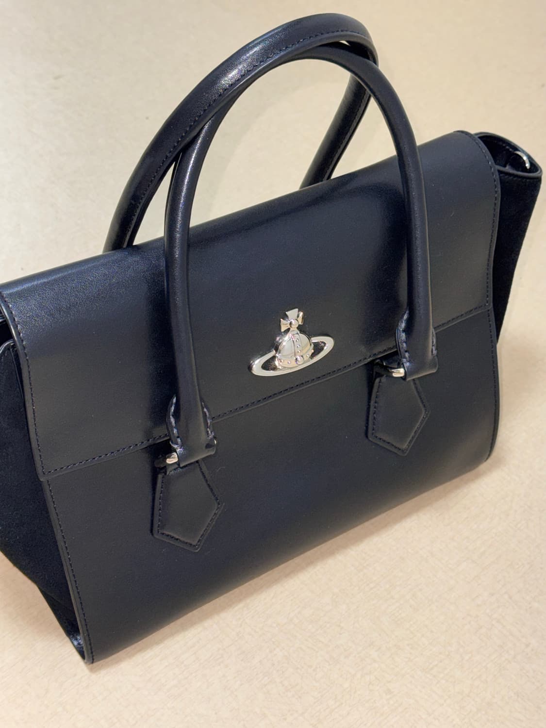 비비안웨스트우드 마틸다 도트백 상품이미지1