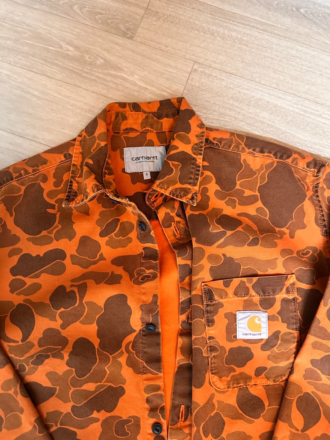 칼하트 카모 셔츠자켓 상품이미지2