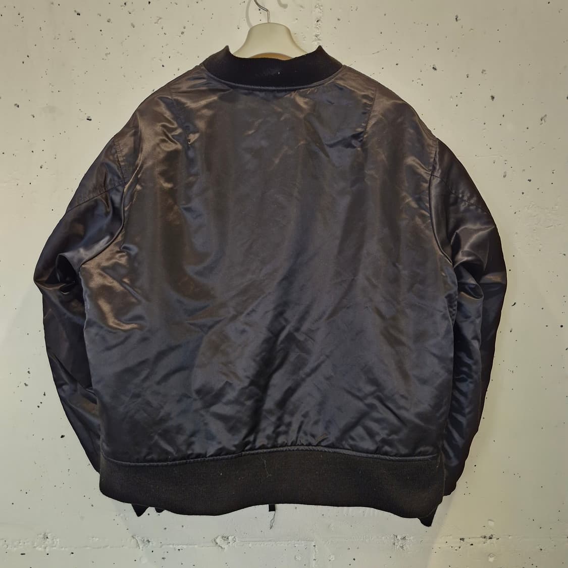 비바스튜디오 리버시블 MA-1 상품이미지5