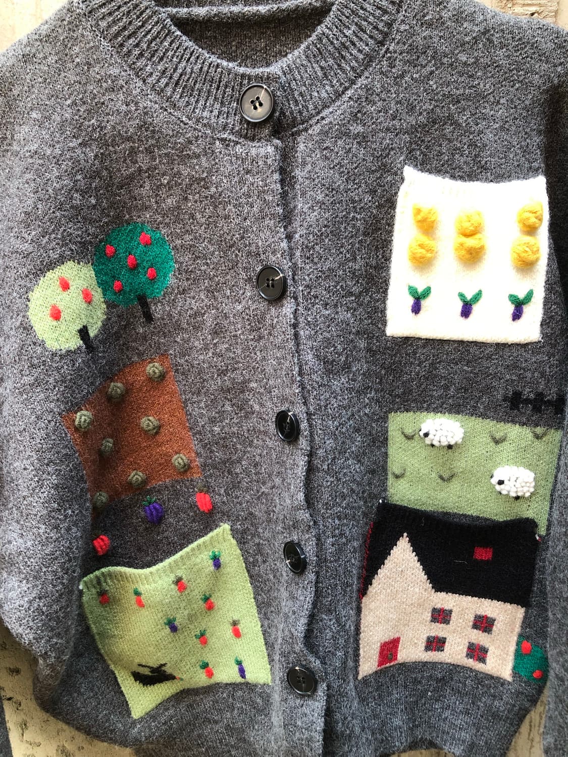 village cardigan 상품이미지8