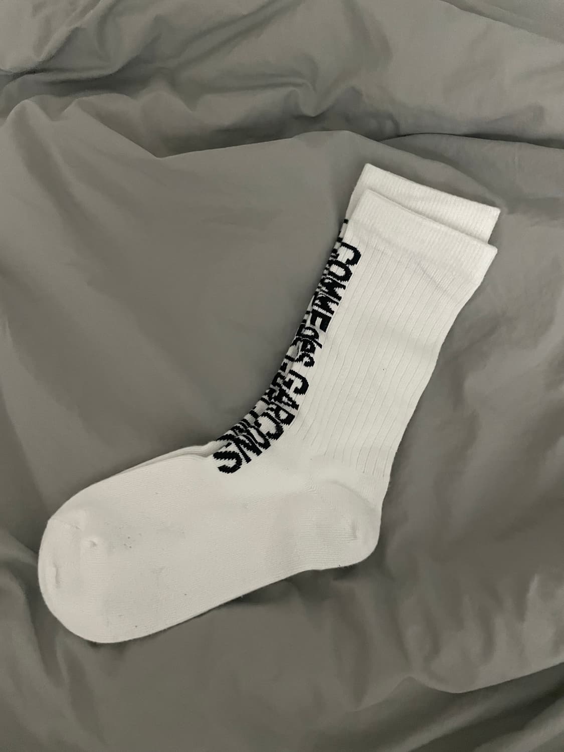 꼼데가르송 로고 양말 상품이미지1