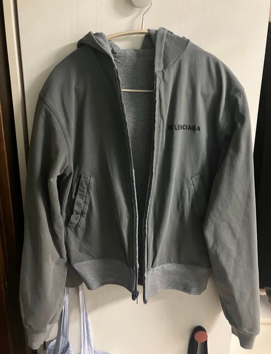 발렌시아가 리버시블 후드집업 상품이미지4