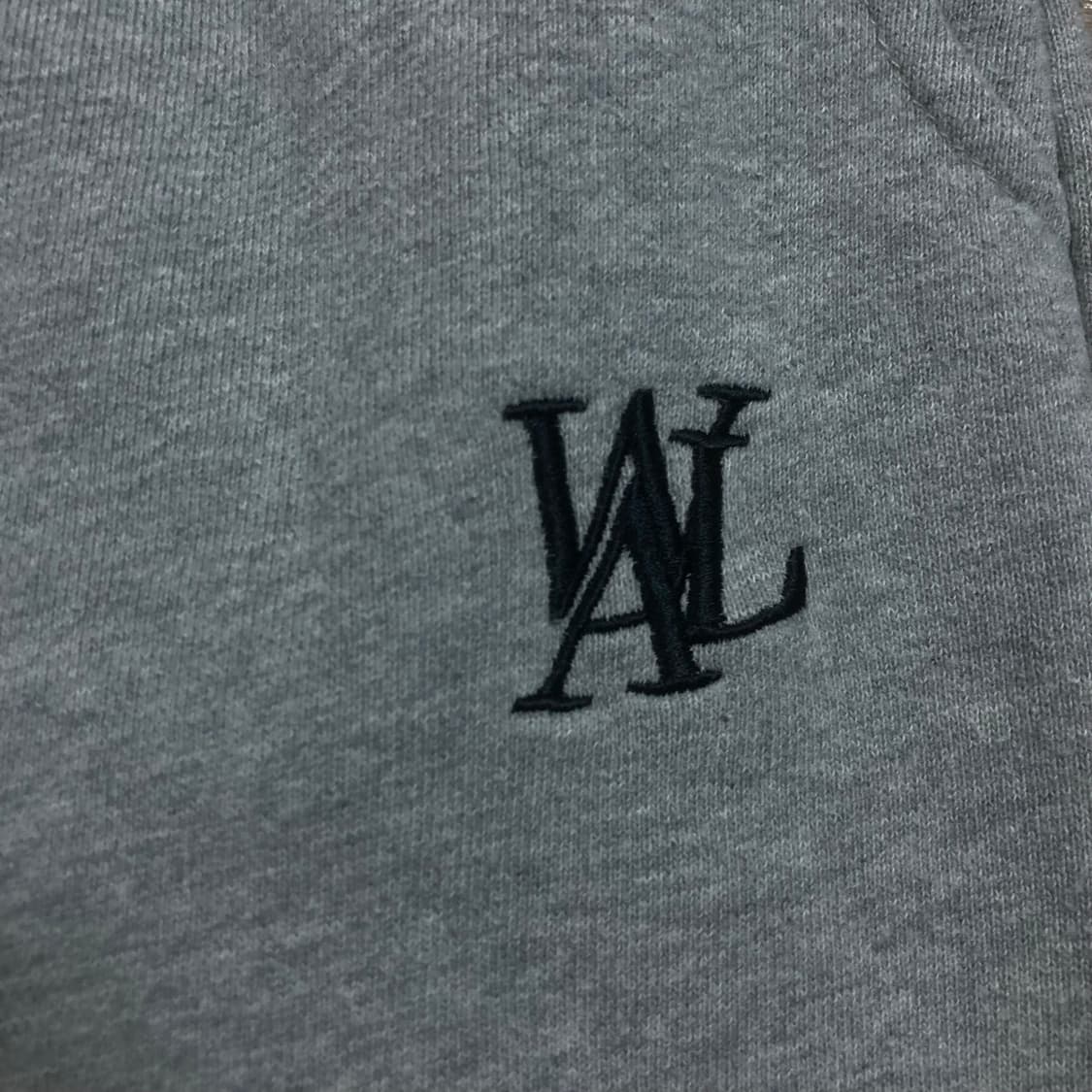 우알롱 스몰 로고 와이드 핏 스웻 팬츠 상품이미지2