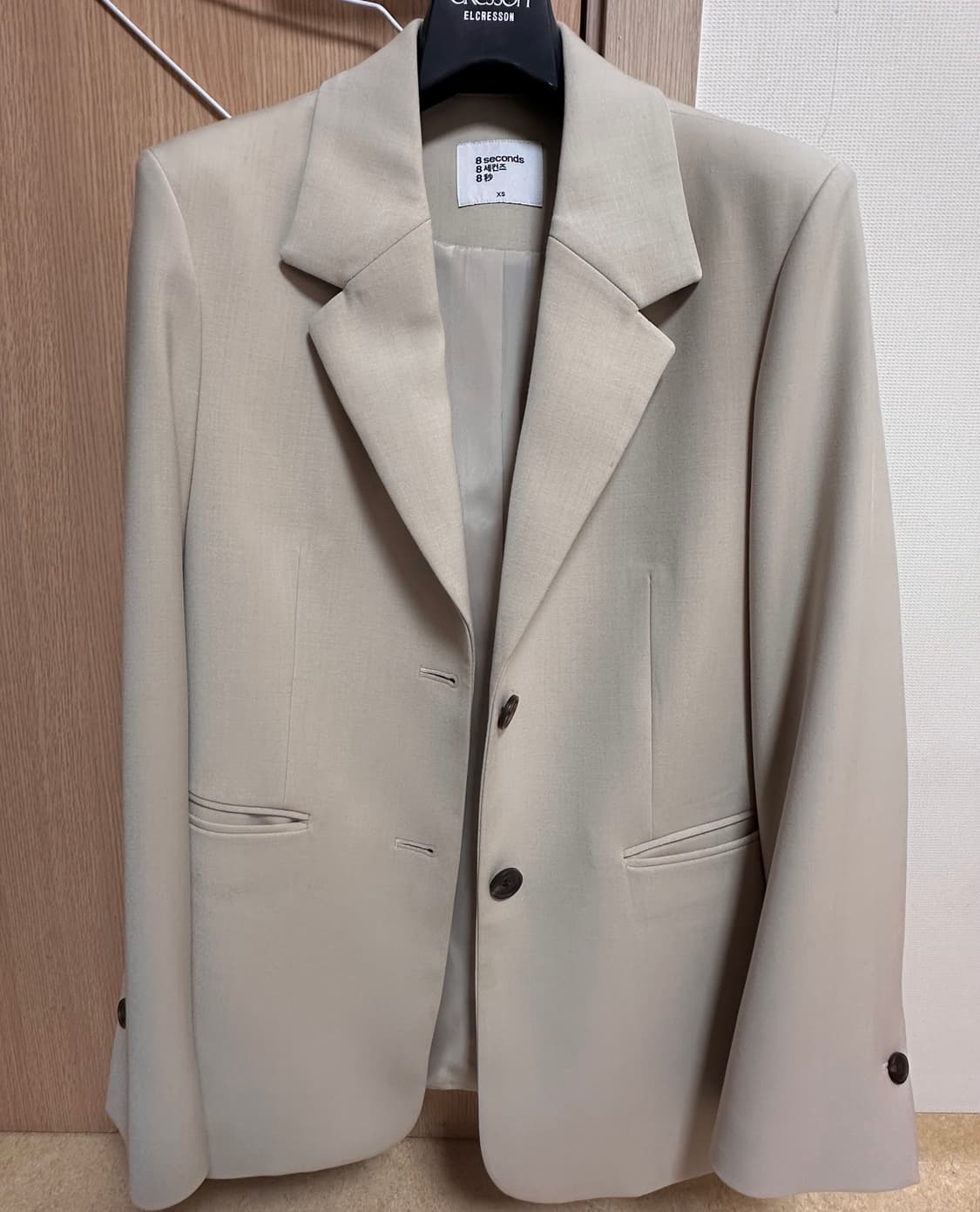 에잇세컨즈 베이지 자켓 상품이미지2