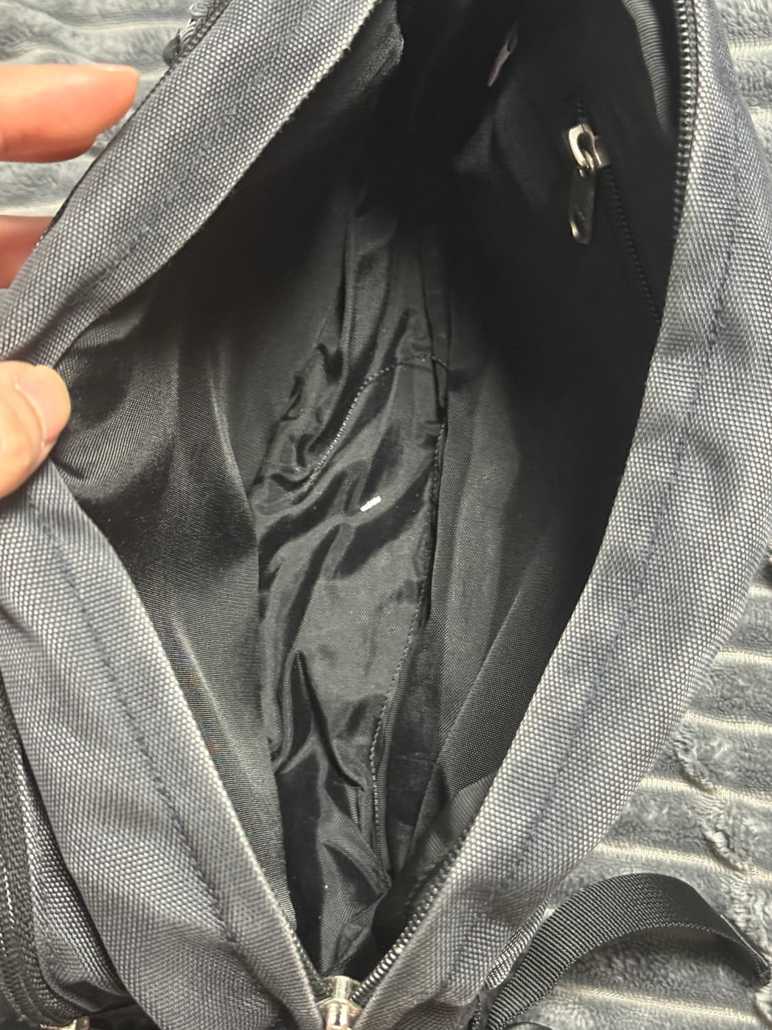 노스페이스 멀티포켓 크로스백 상품이미지3