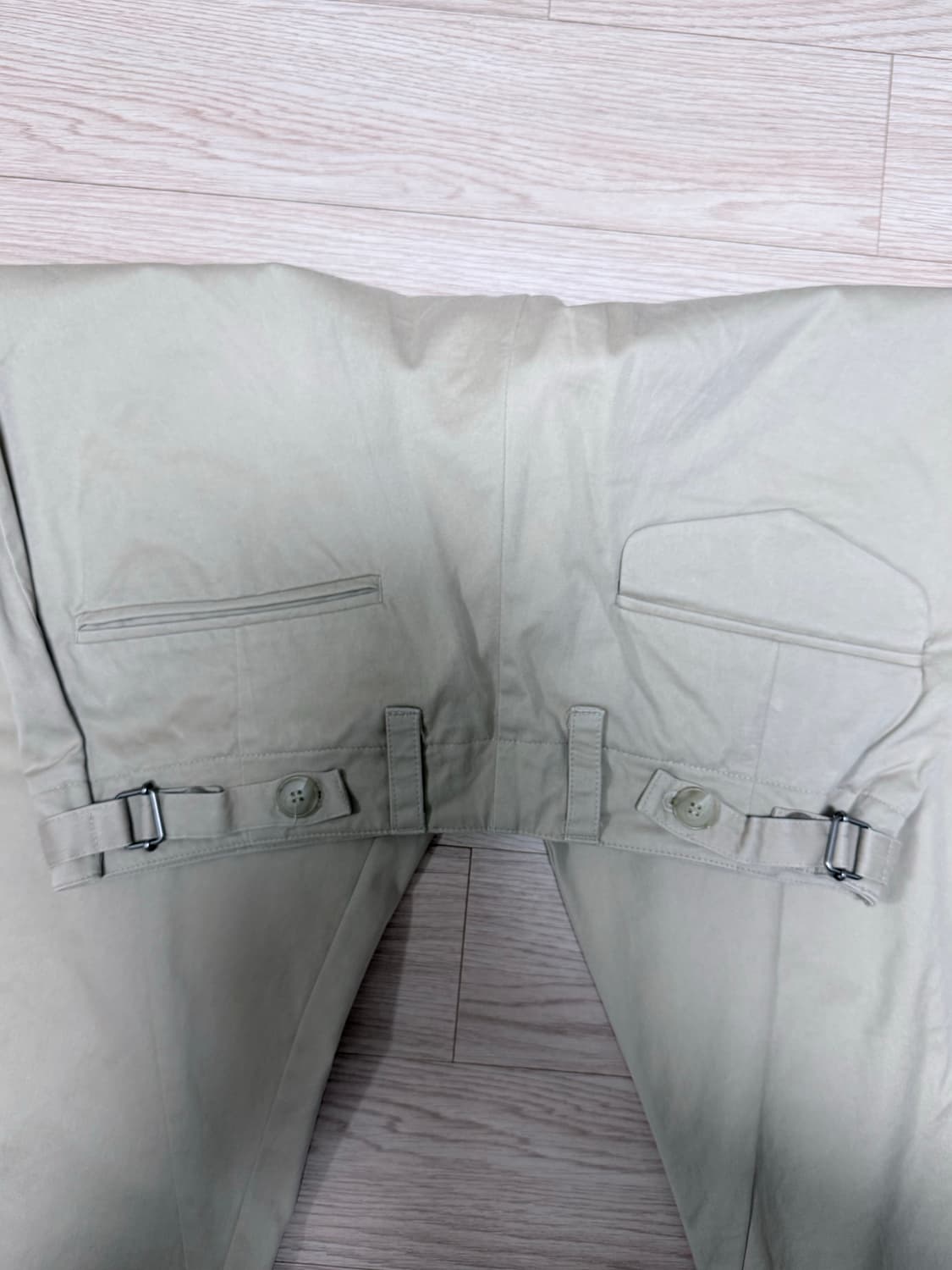 해칭룸 트위스트 치노팬츠 베이지 2사이즈 상품이미지4