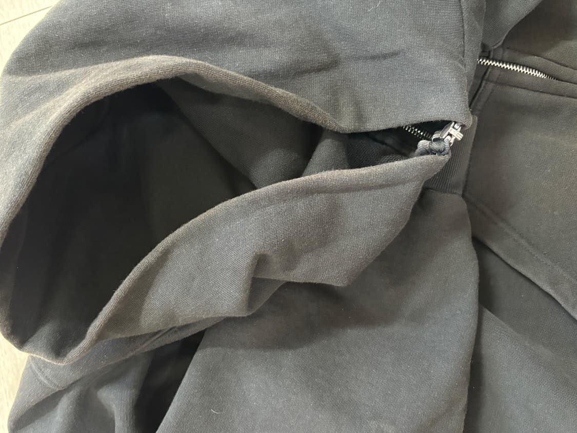 [M] 발렌시아가 포스트잇 후드 집업 블랙 상품이미지4