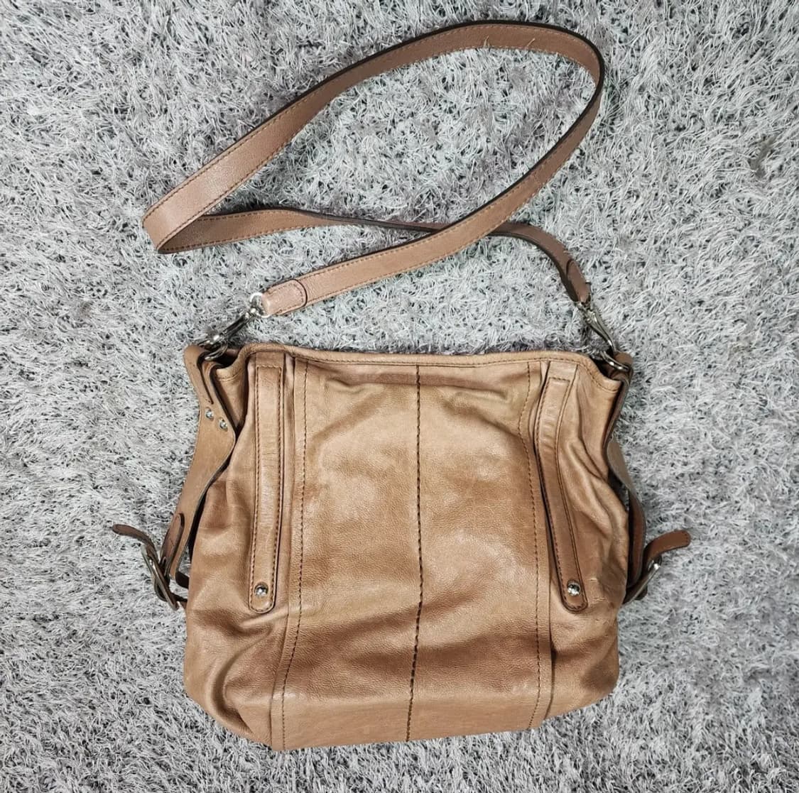 토즈 레더 숄더백 상품이미지2