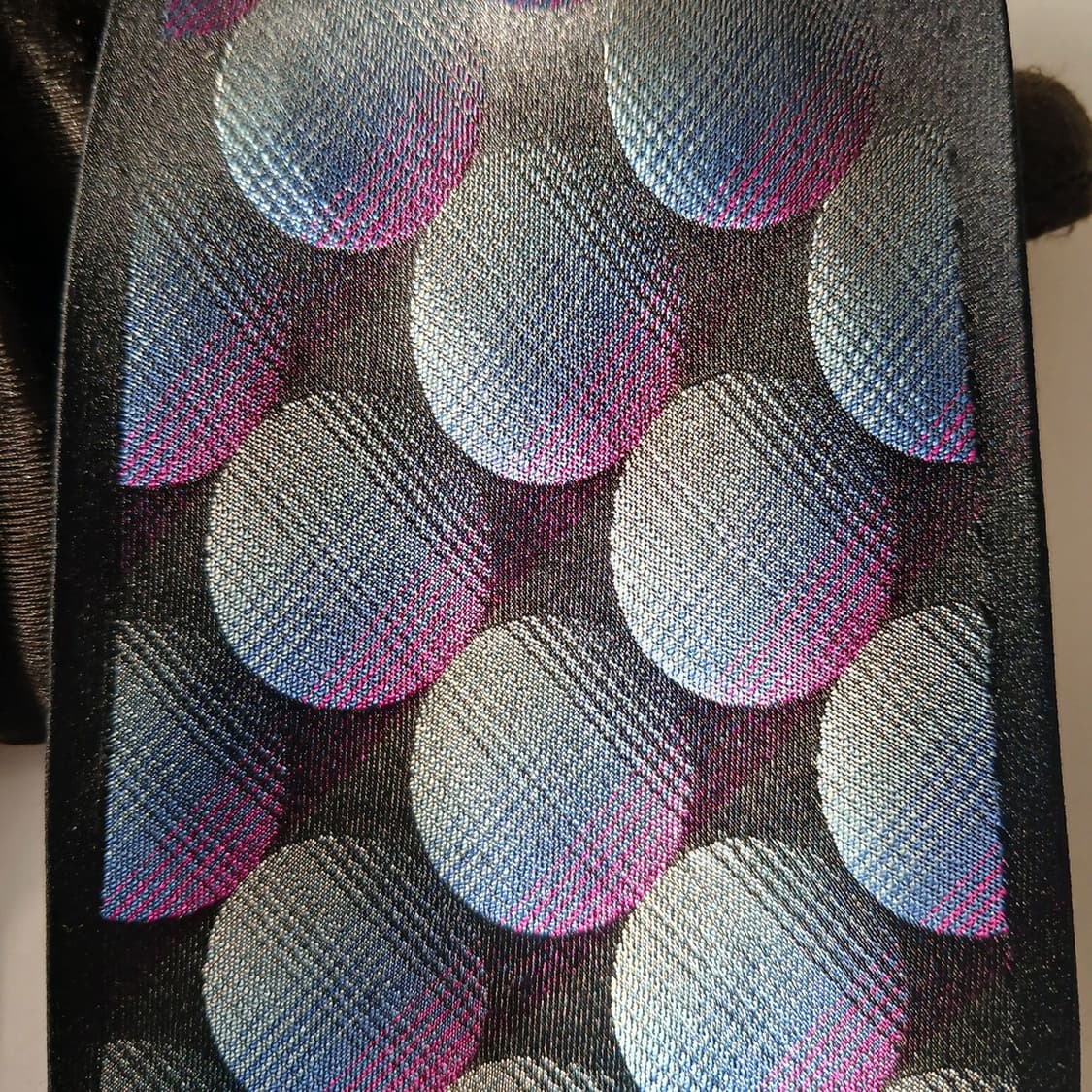 밀라숀 실크 블랙 도트 패턴 넥타이 9.4cm A~B등급 A19861
 상품이미지6