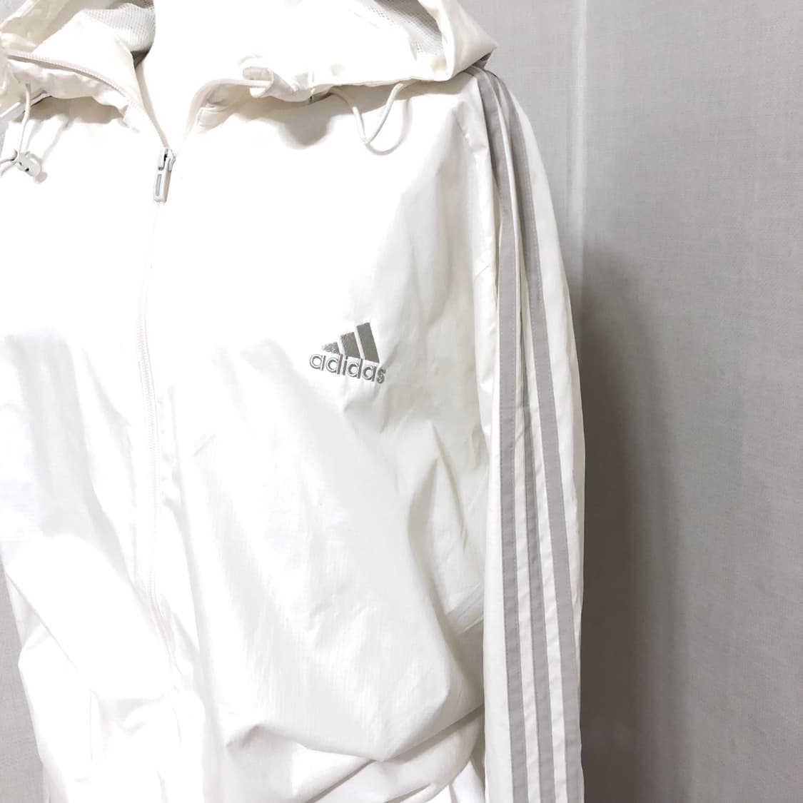 아디다스 크림 베이지 바람막이 3XL 상품이미지2