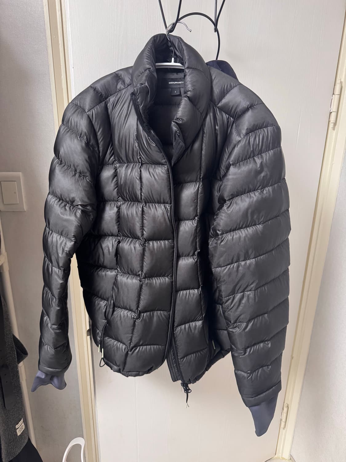 999휴머니티 모듈러 라이트 구스 푸퍼 블랙 1 상품이미지1