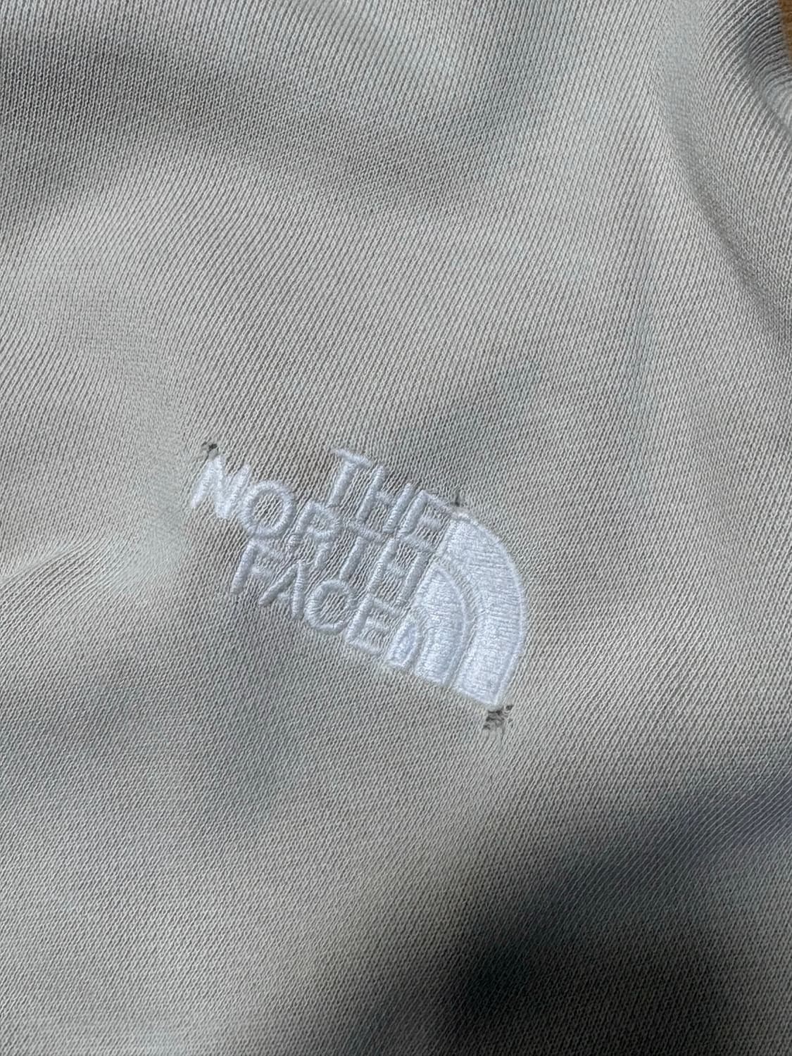 노스페이스 맨투맨 아이보리 상품이미지6