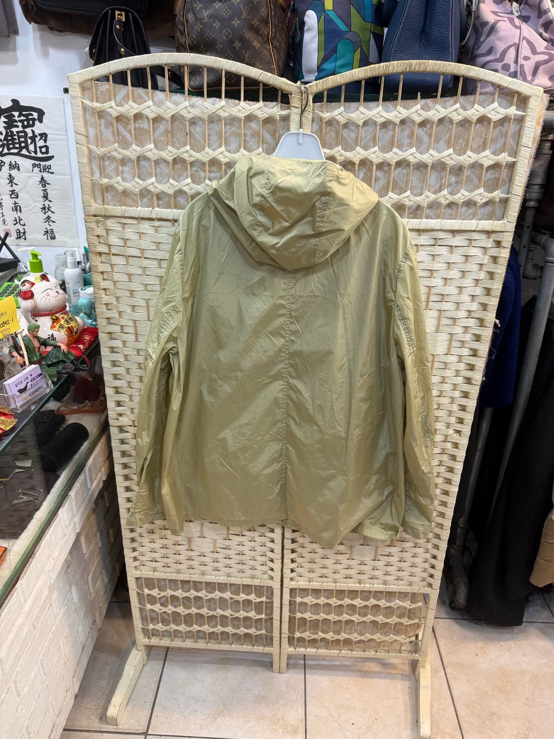 100-105 정품 프라다 빈티지 바람막이 팝니다 상품이미지7