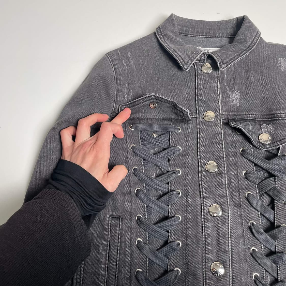 Versus zayn 스트랩 포인트 데님 자켓 상품이미지6