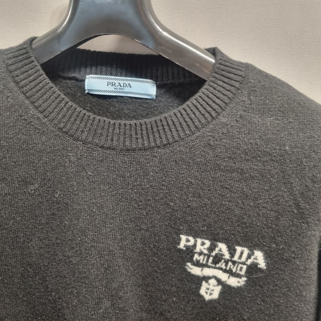 프라다 로고 블랙 니트 스웨터 상품이미지2