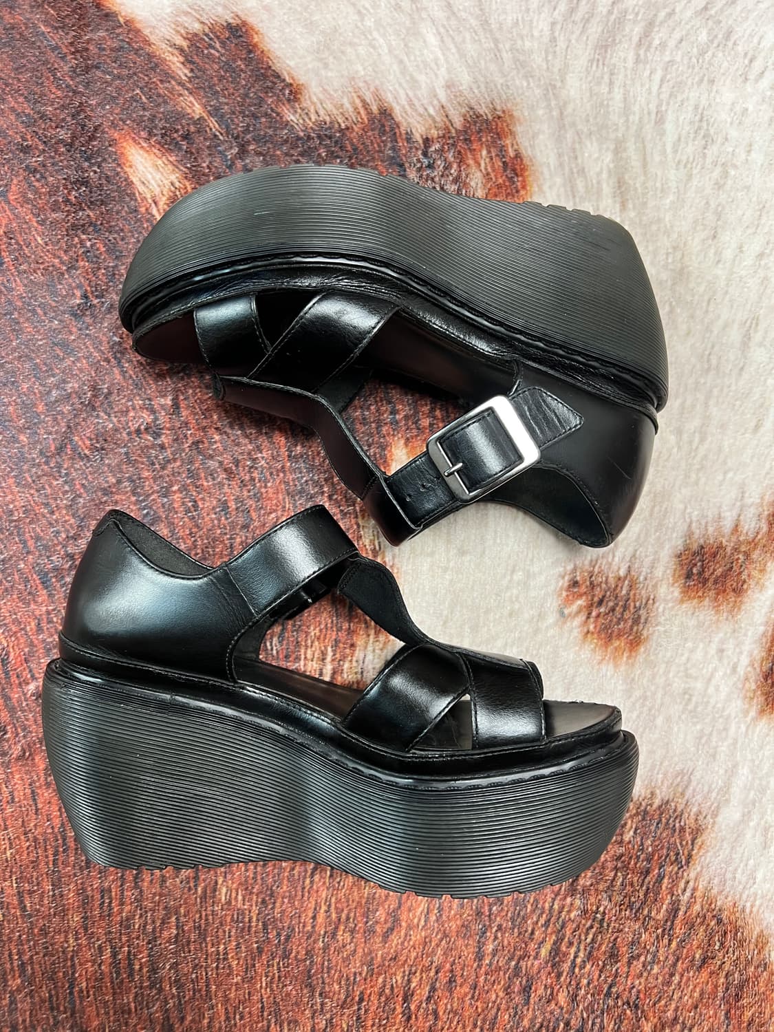 [235] 닥터마틴 아다야 ADAYA 통굽 플랫폼 샌들 상품이미지2