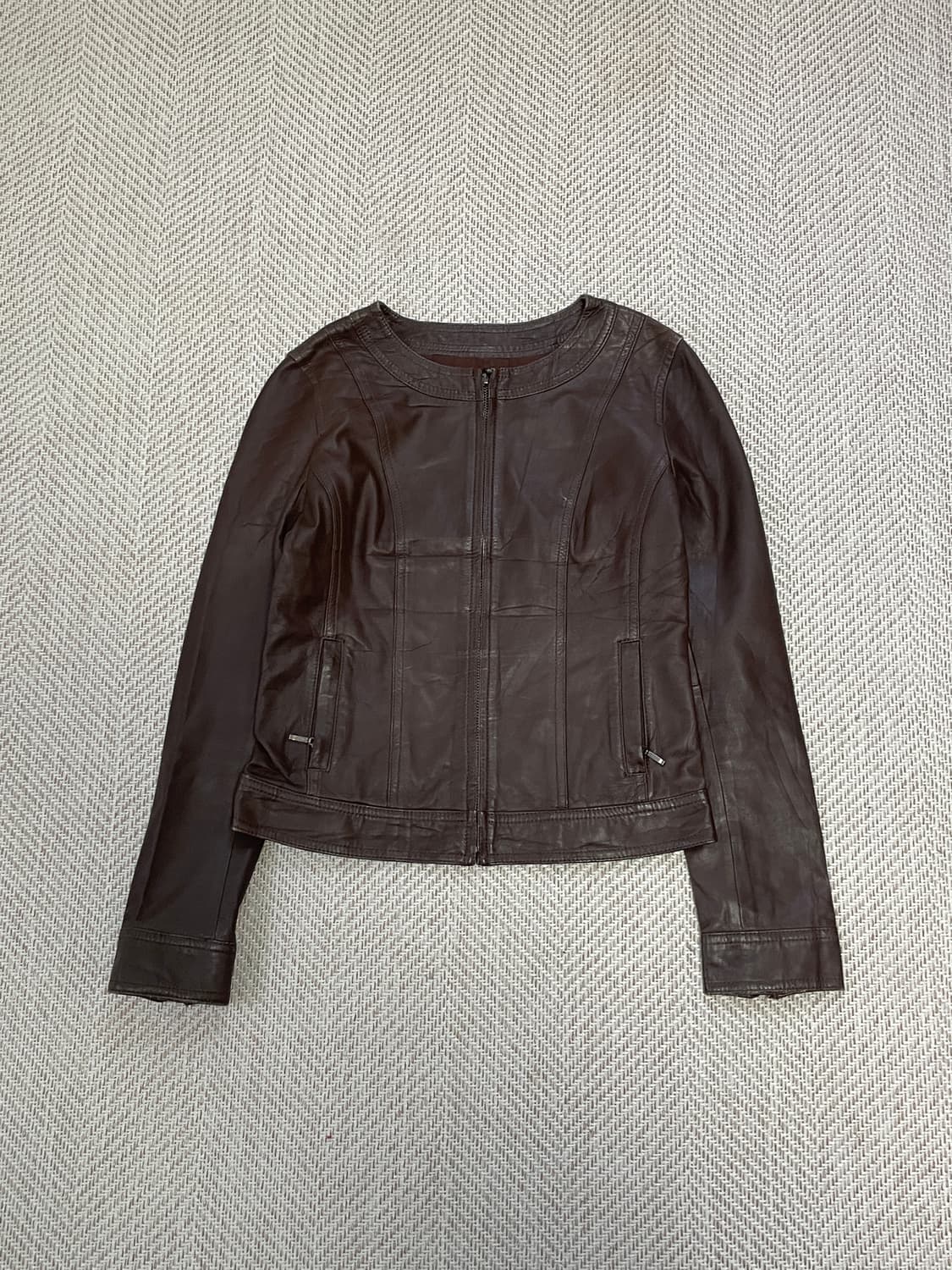 언타이틀드 소프트 양가죽 미니멀 집업 자켓 J03510 상품이미지1