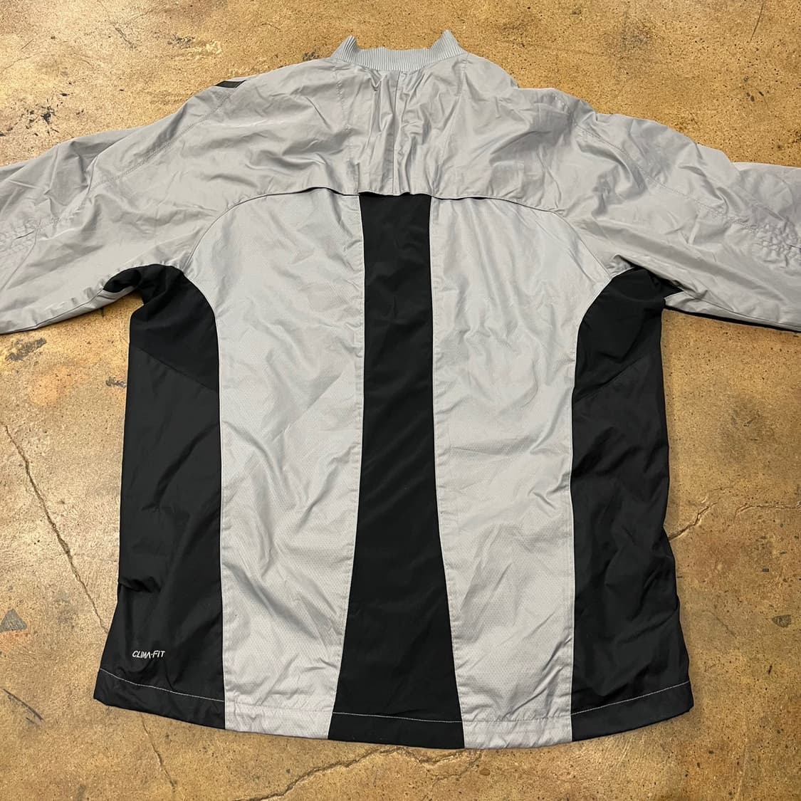 [정품/L] 나이키 바람막이 99 프린팅 그레이 b15 상품이미지4