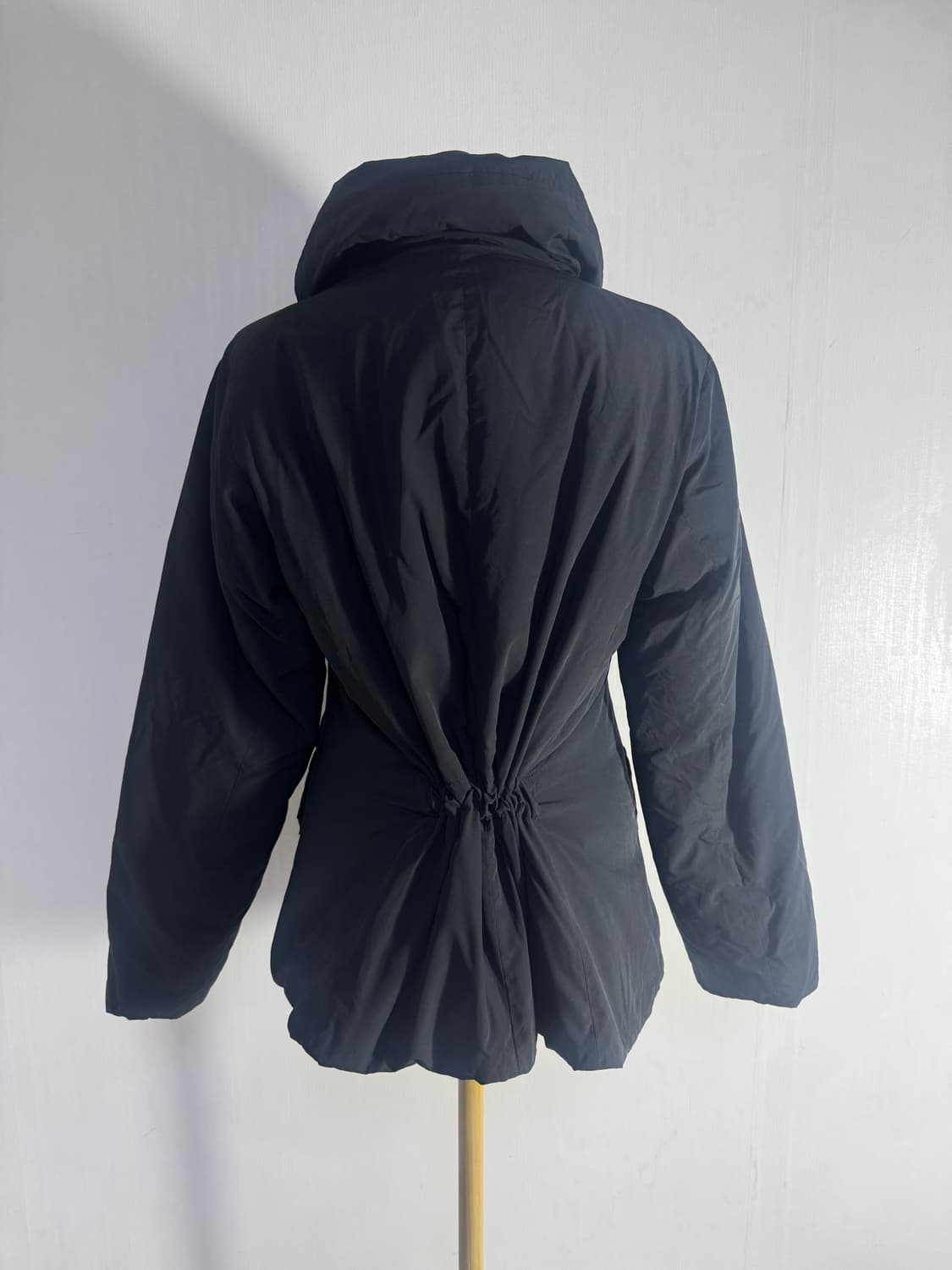 이세이미야케 plantation 라이트 페더 다운 자켓 상품이미지8