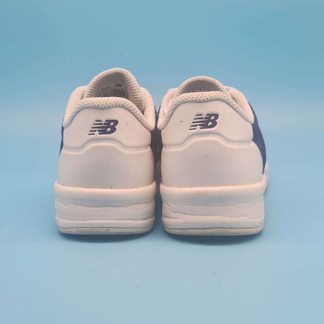f 뉴발란스 CRT 300 여성스니커즈 230 상품이미지3