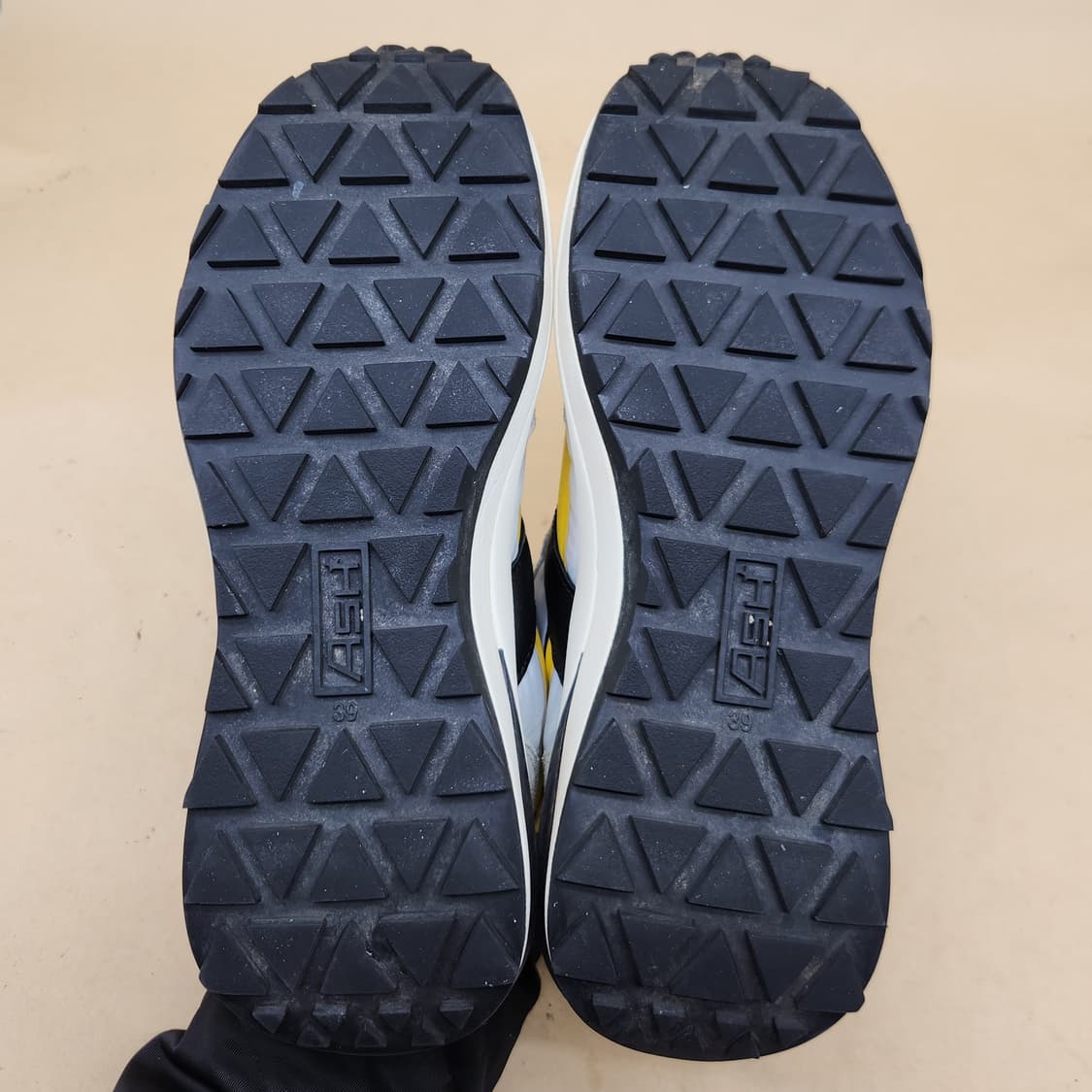 아쉬 스니커즈39 255 상품이미지4