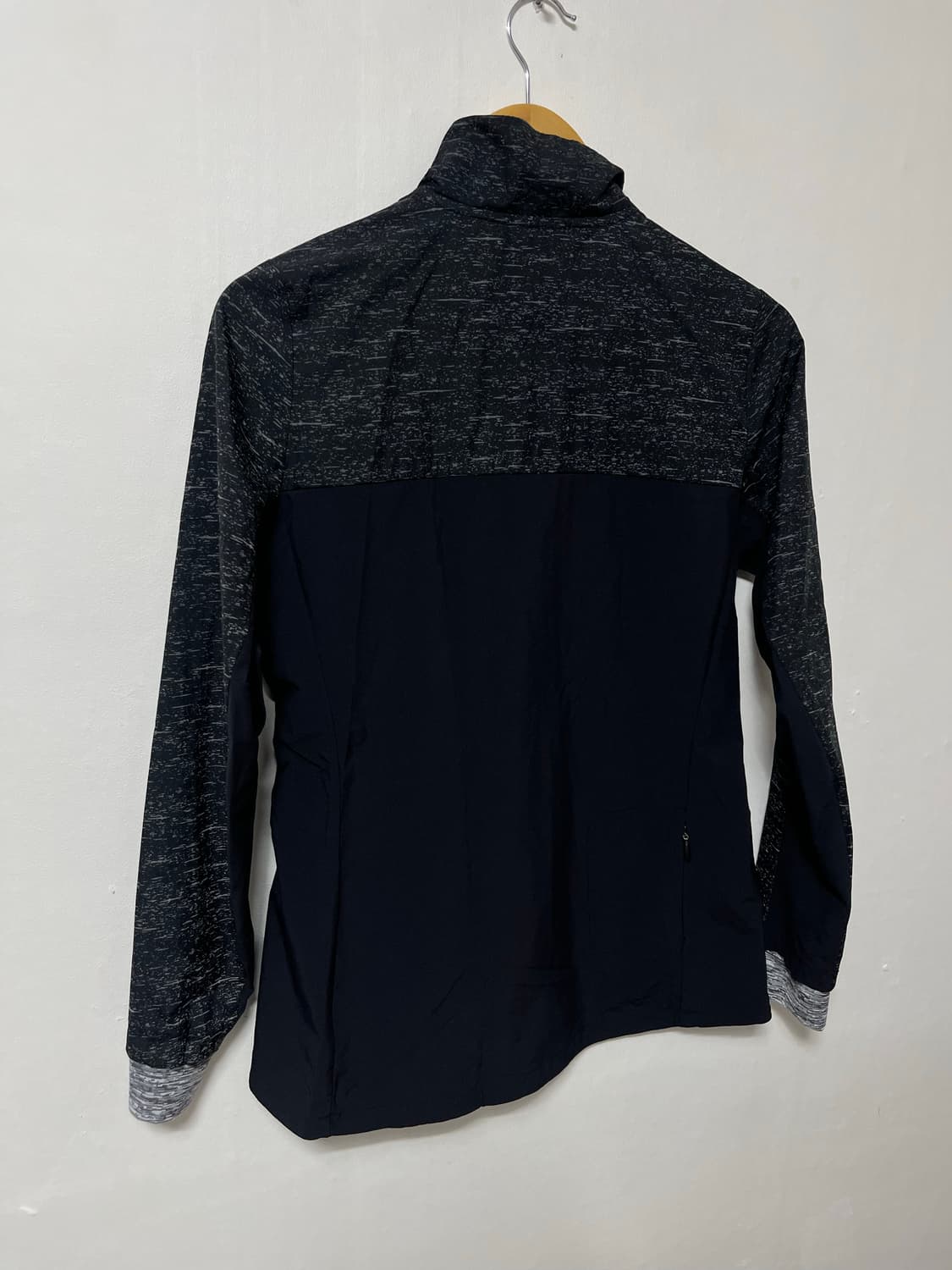 55-66 아디다스 러닝 기능성 나일론 스판 바람막이 정품 상품이미지5