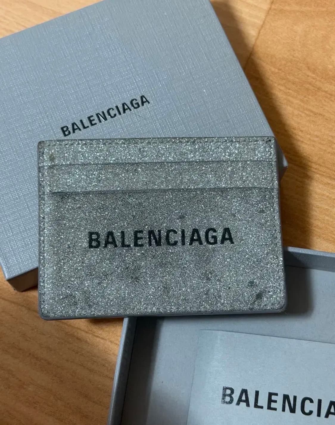 발렌시아가 글리터 카드지갑 상품이미지1