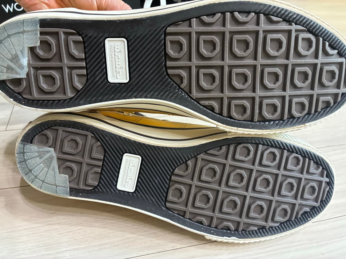 새제품) 비즈빔 × 소프넷 키퍼 하이 골드 메탈릭 레더 US8 (265) 상품이미지5