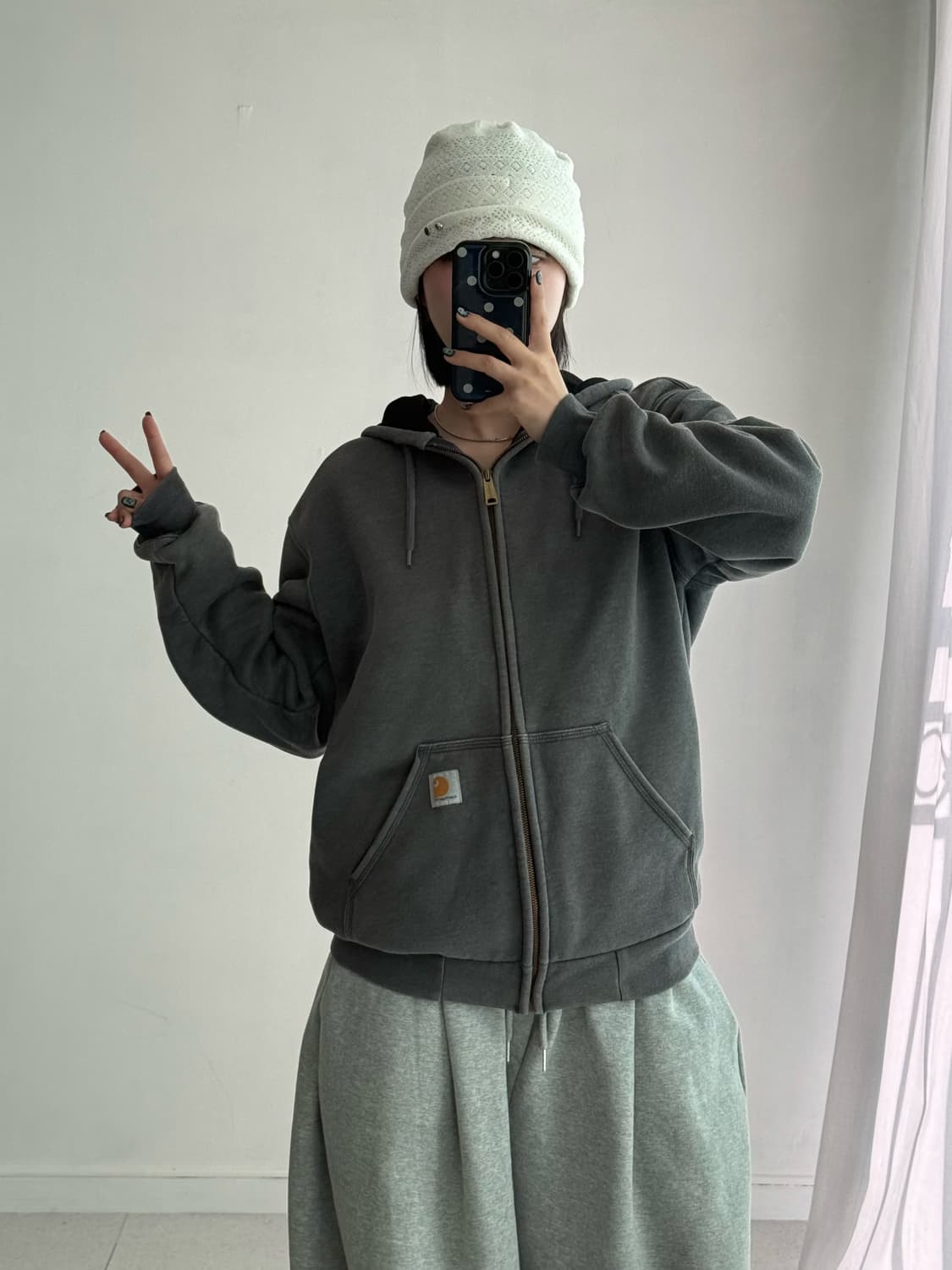 칼하트 차콜 후드집업 상품이미지1