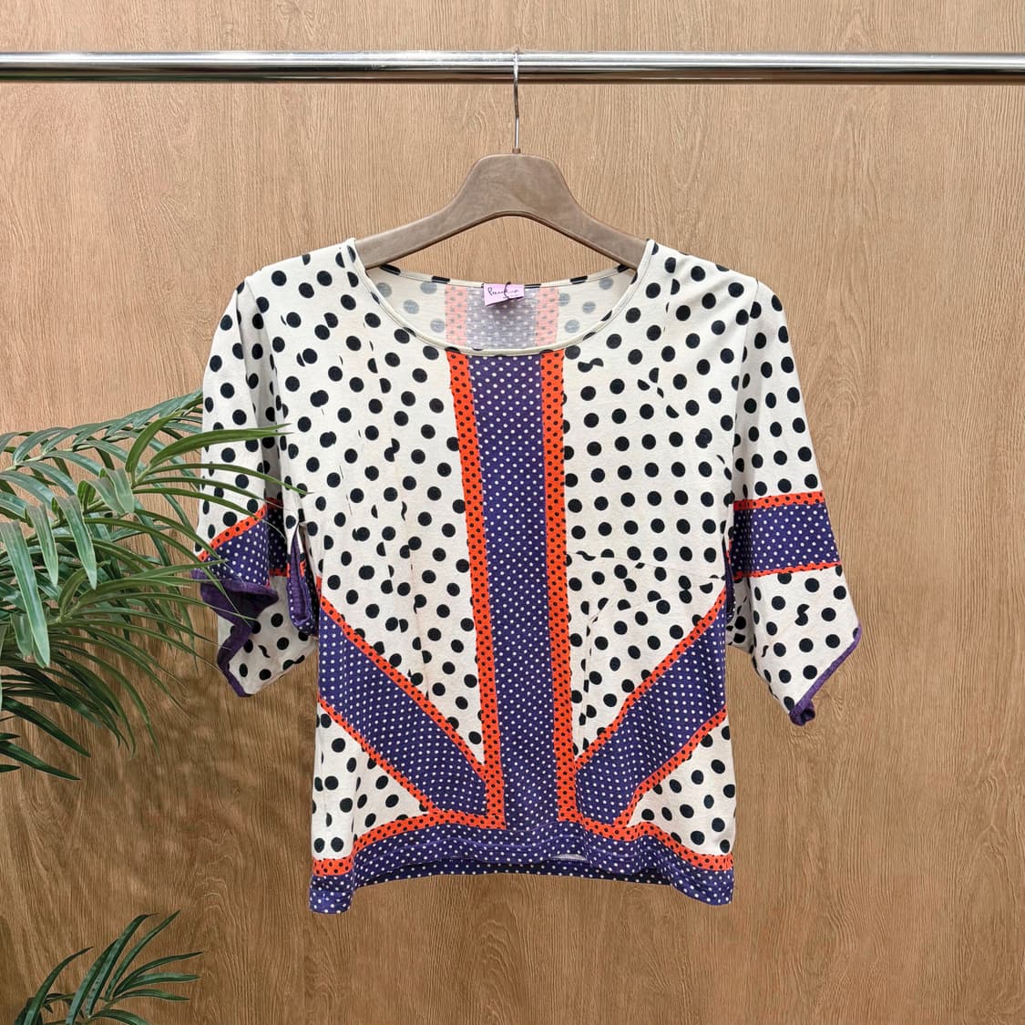 폴스미스 반팔 티셔츠 슬릿 슬리브 도트 패턴 라운드넥 디테일 베이지 상품이미지1